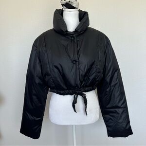 Y2K The Gap Women's Cropped Down Puffer Jacket - Black - Size Medium